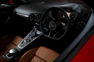 Audi TT Coupe 2.0 TFSI Quattro 2015 года  (JP)